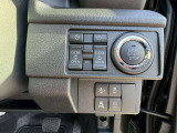 ワンプッシュでエンジンスタート!後ろのドアは運転席にあるスイッチからも開閉可能です!