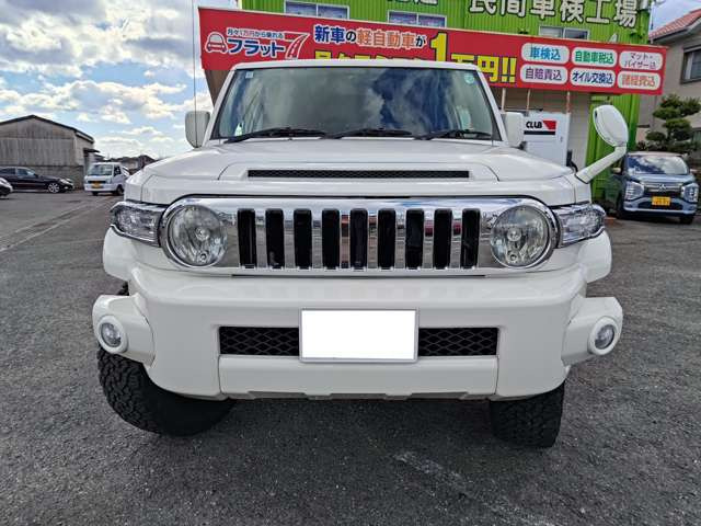 トヨタ FJクルーザー 4.0 4WD の中古車詳細 (69,000km, ホワイト, 徳島