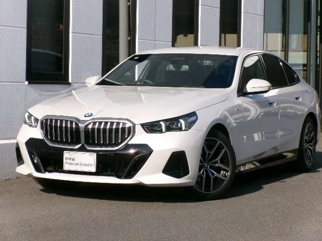 5シリーズセダン 523d xドライブ Mスポーツ 4WD 