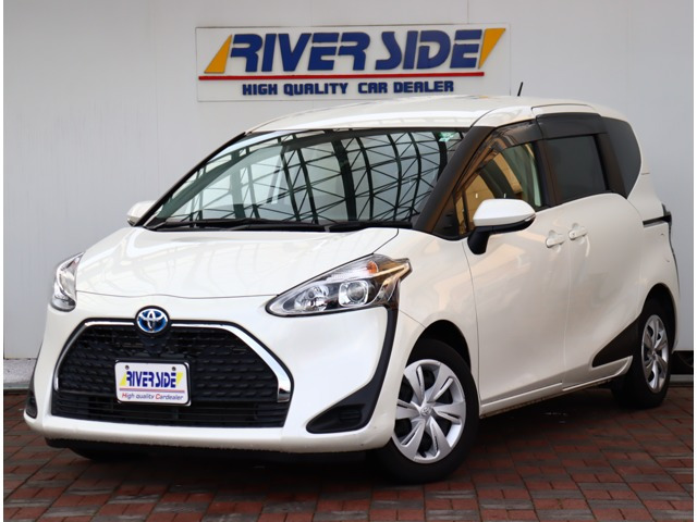 シエンタハイブリッド 1.5 Xトヨタセーフティセンス 純正ナビ