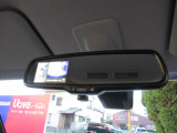 『ディスプレイ付きミラー』はとっても便利♪♪ アラウンドビューモニターの画像がバックミラーに映ります♪♪