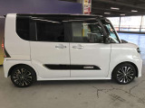 エンジンルーム、室内、クリーニング済みです。厳選したお車を屋内展示場にて展示中☆車両品質には自信がございます!ぜひ一度ご来店ください!!