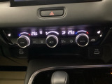 オートエアコンはこまめに温度調節するので、燃料の消費量をより少なくできます。シートヒーター付きなので寒い日も快適です。