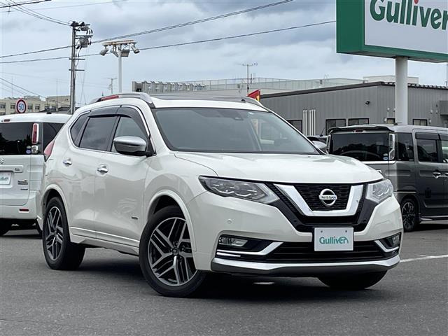 エクストレイル2.0 モード・プレミア ハイブリッド4WD 本革シート