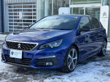 内装クリーニングも施しております。内装の綺麗なお車は気持ちが良くオススメさせていただく1つのポイントになっております。