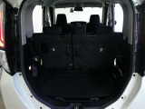 広々としたラゲージスペースを備えています