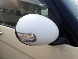 サイドミラーです!サイドターンランプ付いております!曇りもなく綺麗です!