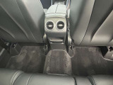 へたり、汚れ等もなく、綺麗な状態を保っています。足元もゆったりとしたスペースがあるので、充分に快適なドライブが期待できます。