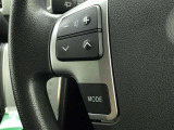 ステアリングスイッチ装備!運転しながら手元でオーディオの操作などができます。