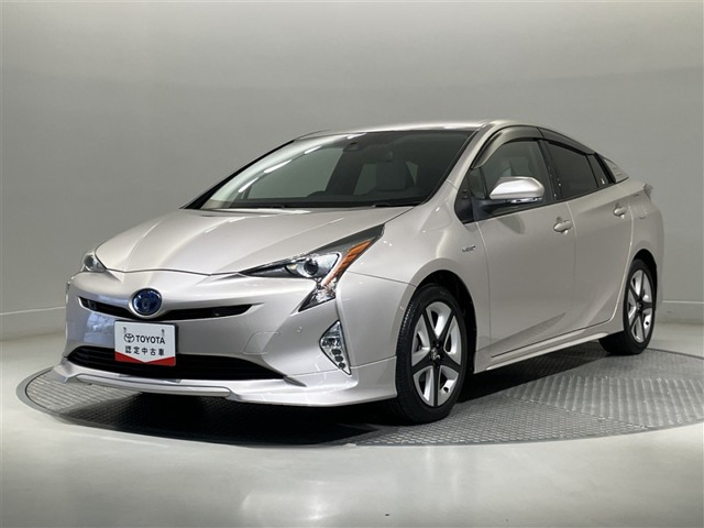 トヨタ プリウス 