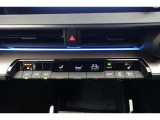 ★エアコンはオートタイプが装着済みです!オートモードにしておけば、車内温度を設定するだけで風の料や吹き出し口の切り替えを機械が行ってくれます!一年中快適な環境を作れますよ♪