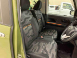 座り心地の良いシートで快適なドライブを楽しめます♪運転席・助手席はシートヒーター付きで、座面が温かくなるので寒い時でも車内で快適にお過ごしいただけます♪