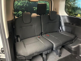 3列目シートはもちろん状態良好☆大人でもゆったりと座って頂けますので、大人数でのお出かけもラクラクです♪ご家族で、気の知れた仲間で、ドライブに行くのが楽しみですね♪