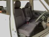【末永いお付き合い】兵庫ダイハツは『売って終わり』ではございません。販売はお客様とのお付き合いのスタートです。販売後も、定期メンテナンス・車検・追加カスタム・各種OP取り付け等、何でもご相談下さい!