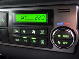 【オートエアコン】お好みの温度に設定して頂くと、車内の温度を自動調整♪快適にクルマの中を過ごして頂けます。