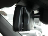 ETC2.0一体型の自動防眩機能付きバックミラー!後続車のヘッドライトの眩しさを自動で軽減してくれます!