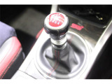 大好評のボディコーティング「ハイモースコート」もご納車までに施工可能。雨染みや線傷など中古車だからと諦めていませんか?ピカピカの状態でお乗り出しいただけます。