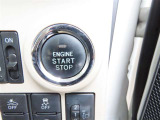 (スマートキー)キーを持ってさえいればドアのロックの開閉、エンジンスタートができます!