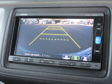バックをするとき自動でリアの様子が映る『リアカメラ』付き!ナビ画面で確認しながらバックができますから安心ですね。でも、目視も大切ですよ!安全第一でお願いします!