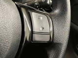 ステアリングスイッチが付いています。Bluetoothと接続する事でハンズフリー通話の利用が可能になります。