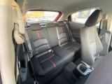 後部座席も綺麗です♪