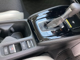 電子パーキング装着車!!ブレーキホールド機能付きで、信号待ちでも楽々です!!