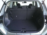広々としたラゲージスペースを備えています
