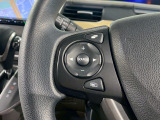 【ステアリングリモコン】ステアリングにオーディオ調節可能なスイッチが装備されていますので運転中でも視線をそらさずにオーディオの調節が可能です!