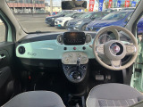 イタリア車ならではの美しさ、走りへのこだわりを感じるインテリアデザイン!