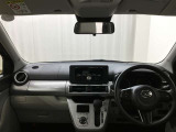 見通しのよいすっきりとした視界で、誰でも運転しやすいです。運転のしやすさは疲れにくさにも繋がりますよ♪