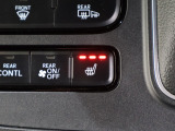 シートヒーター装備付き車!!座席に埋め込まれた電熱線によりシートを暖めることが出来る装備で、温められたシートは、寒い冬には最適です!!