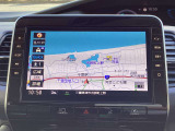 純正9インチナビを搭載しております。大画面で視認性が良いので扱いやすいです。