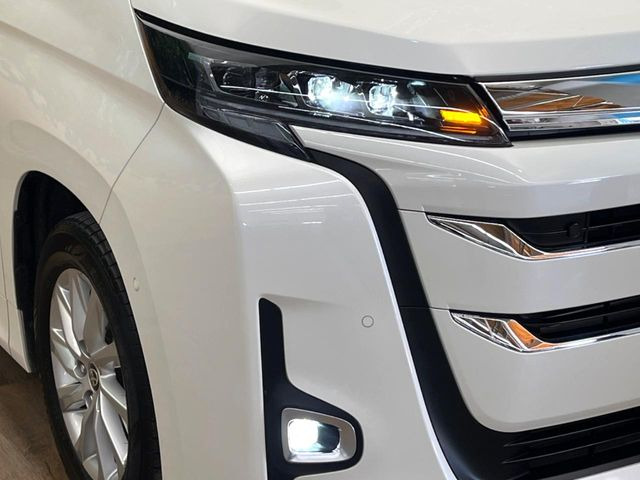 トヨタ ノア 1.8 ハイブリッド Z の中古車詳細 (16,629km, ホワイト