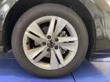 純正16インチアルミ!タイヤサイズは205/55R16です