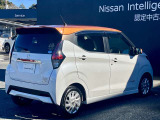 サイドのシルエットからも想像できるように軽自動車ながらも広いキャビンと十分な荷室を確保してあります。