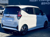 サイドのシルエットからも想像できるようにながらも軽自動車ながらも広いキャビンと十分な荷室を確保してあります。