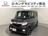 人気のN-BOXカスタムがお手頃価格で展示中!1オーナー1年保証付!安全運転支援機能ホンダセンシングや前方用のドラレコ(社外)を搭載!両側のスライドドアは左側は電動で開閉します!おススメの1台です!