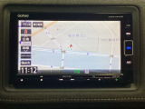 ナビゲーションはフルセグTV、インターナビ対応のGathers純正メモリーナビを搭載しています。Bluetoothオーディオ機能がありますので、スマートフォンなどの音楽も再生できます。