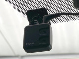 【ドライブレコーダー】ドライブレコーダー装備!走行中はもちろん、あおり運転や事故に遭遇した際、映像で記録し、万一のリスクに備えます。※記録用SDカードはお客様ご自身でご準備いただく必要があります。
