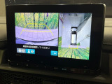 【マルチビューカメラシステム】専用のカメラにより、上から見下ろしたような視点で360度クルマの周囲を確認することができます☆死角部分も確認しやすく、狭い場所での切り返しや駐車もスムーズに行えます。