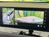 【アラウンドビューモニター】専用のカメラにより、上から見下ろしたような視点で360度クルマの周囲を確認することができます☆死角部分も確認しやすく、狭い場所での切り返しや駐車もスムーズに行えます。