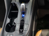 エレクトロシフトマチック(電子式シフトレバー)を採用していますので直感的に操作することができます(^^♪