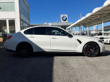 ★BMWエマージェンシーサービス:24時間、様々なトラブルの応急処置のアドバイス、出張修理やレッカー手配、お客様の交通手段やホテルの確保、そして場合によっては、その費用までをも負担するというサービスで