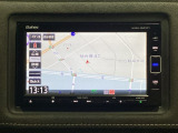 ナビゲーションはフルセグTV、インターナビ対応のGathers純正メモリーナビを搭載しています。Bluetoothオーディオ機能がありますので、スマートフォンなどの音楽も再生できます。