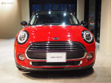 ミニ クーパー 5ドア DCT