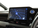 メーカー装着のディスプレイオーディオを装備しております。