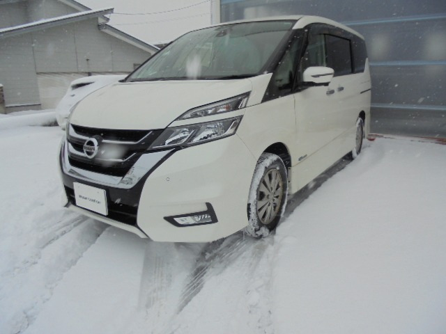 セレナ2.0 ハイウェイスター プロパイロット エディション 4WD