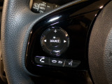 【ステアリングリモコン】ステアリングにオーディオ調節可能なスイッチが装備されていますので運転中でも視線をそらさずにオーディオの調節が可能です!