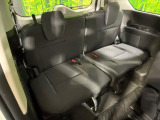 3列目シートはもちろん状態良好☆大人でもゆったりと座って頂けますので、大人数でのお出かけもラクラクです♪ご家族で、気の知れた仲間で、ドライブに行くのが楽しみですね♪