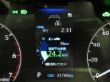 ディスプレイには運転に必要な様々な情報を表示します。